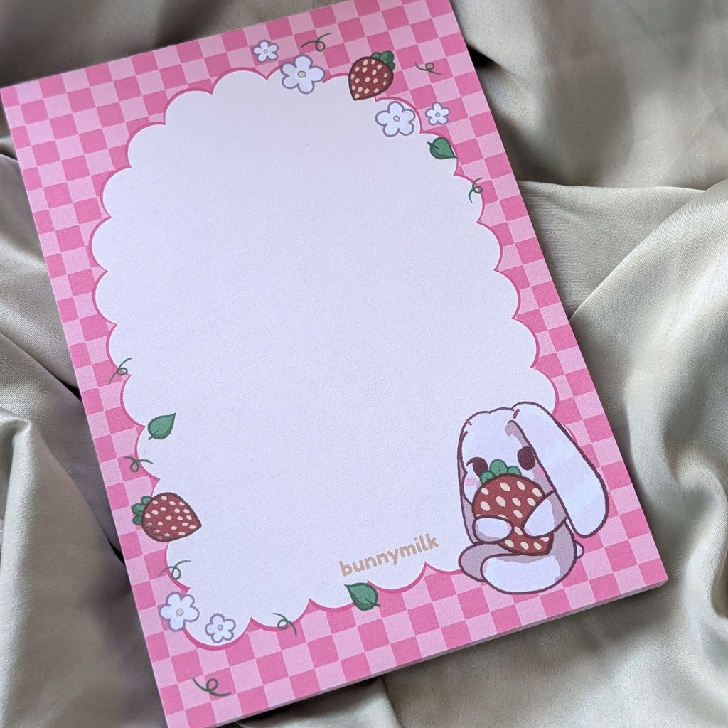 Strawberry Bunny | Memopad 🍓🐰